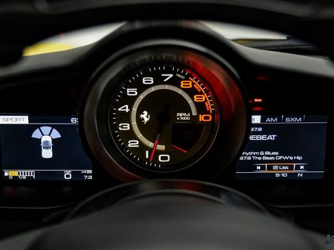 Used 2017 Ferrari 488 Spider image 99