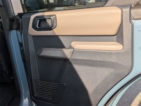 Used 2022 Ford Bronco Wildtrak image 34