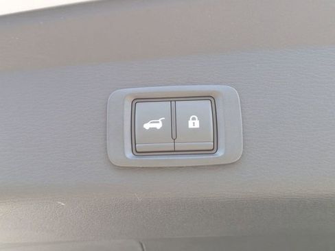 New 2026 Mitsubishi Outlander SEL image 14