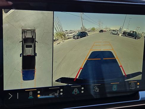 Used 2024 Chevrolet Silverado 2500 High Country image 17