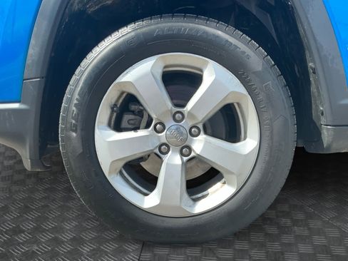 Used 2018 Jeep Compass Latitude w/ Popular Equipment Group image 14