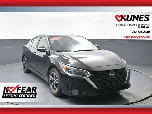 Used 2024 Nissan Sentra SV FWD image 1
