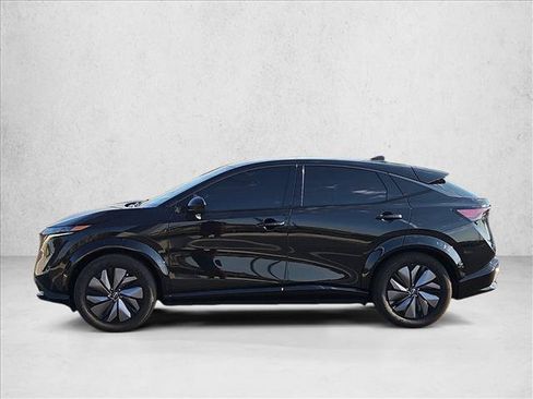 Used 2024 Nissan Ariya AWD image 9