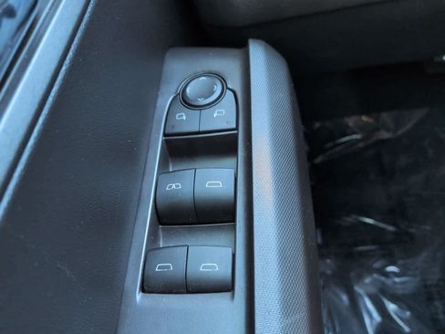 Used 2024 Chevrolet Colorado LT w/ LT Convenience Package RWD image 21