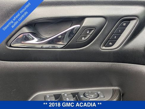 Used 2018 GMC Acadia SLT image 14