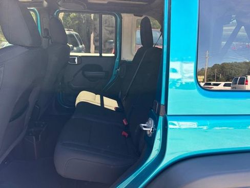 Used 2020 Jeep Wrangler Unlimited Sport S w/ Sun And Sound Package image 18