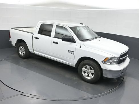 Used 2023 RAM 1500 Classic SLT w/ Electronics Group AWD/4WD image 30