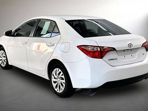Used 2019 Toyota Corolla LE FWD image 4