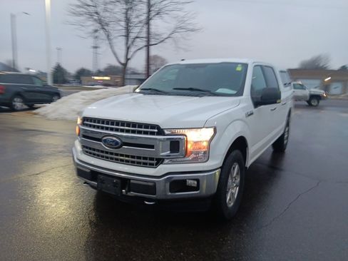 Used 2018 Ford F150 XLT w/ Equipment Group 302A Luxury image 19