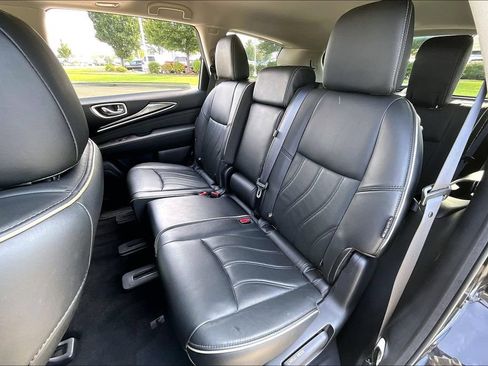 Certified 2019 INFINITI QX60 Luxe w/ Essential Package AWD/4WD image 32