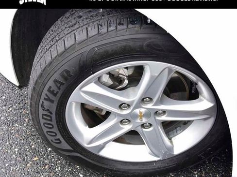 Used 2024 Chevrolet Malibu LT image 27