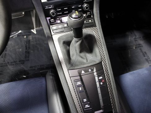 Certified 2025 Porsche 718 Cayman GT4 RS w/ Weissach Package image 27