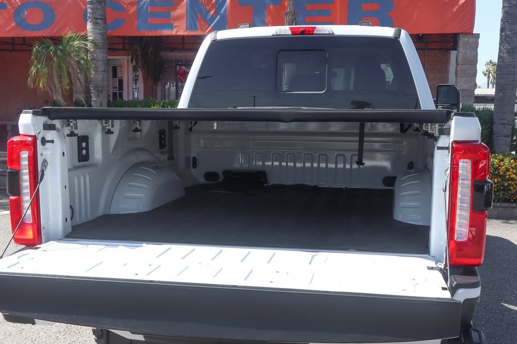 Used 2024 Ford F250 XL w/ STX Appearance Package AWD/4WD image 8