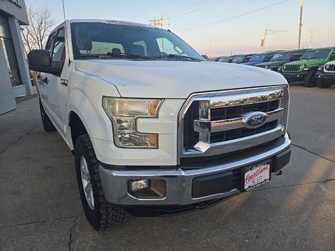 Used 2015 Ford F150 XLT image 14