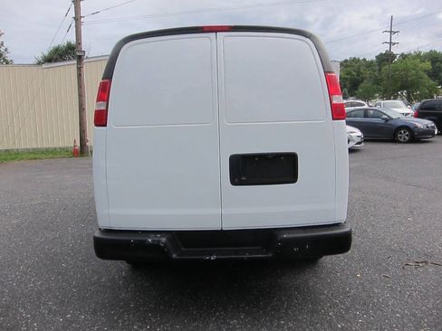 Used 2020 Chevrolet Express 2500 w/ Driver Convenience Package RWD image 4