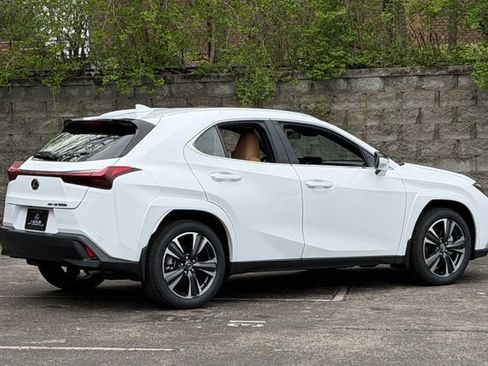 New 2026 Lexus UX 300h AWD image 3