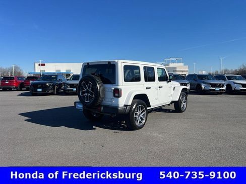 Used 2024 Jeep Wrangler Sport S w/ Convenience Group image 8