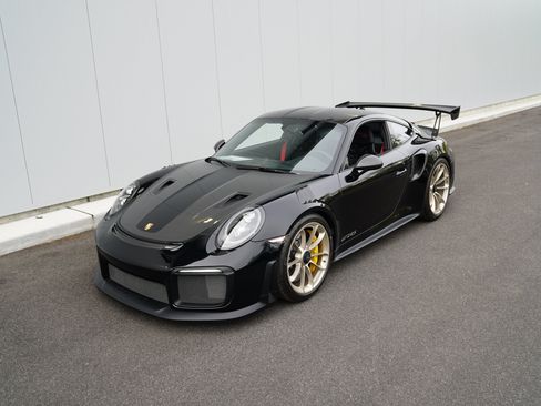 Used 2019 Porsche 911 GT2 RS RWD image 5