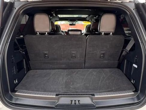 Used 2020 Lincoln Navigator Reserve w/ Equipment Group 208A Reserve RWD image 7