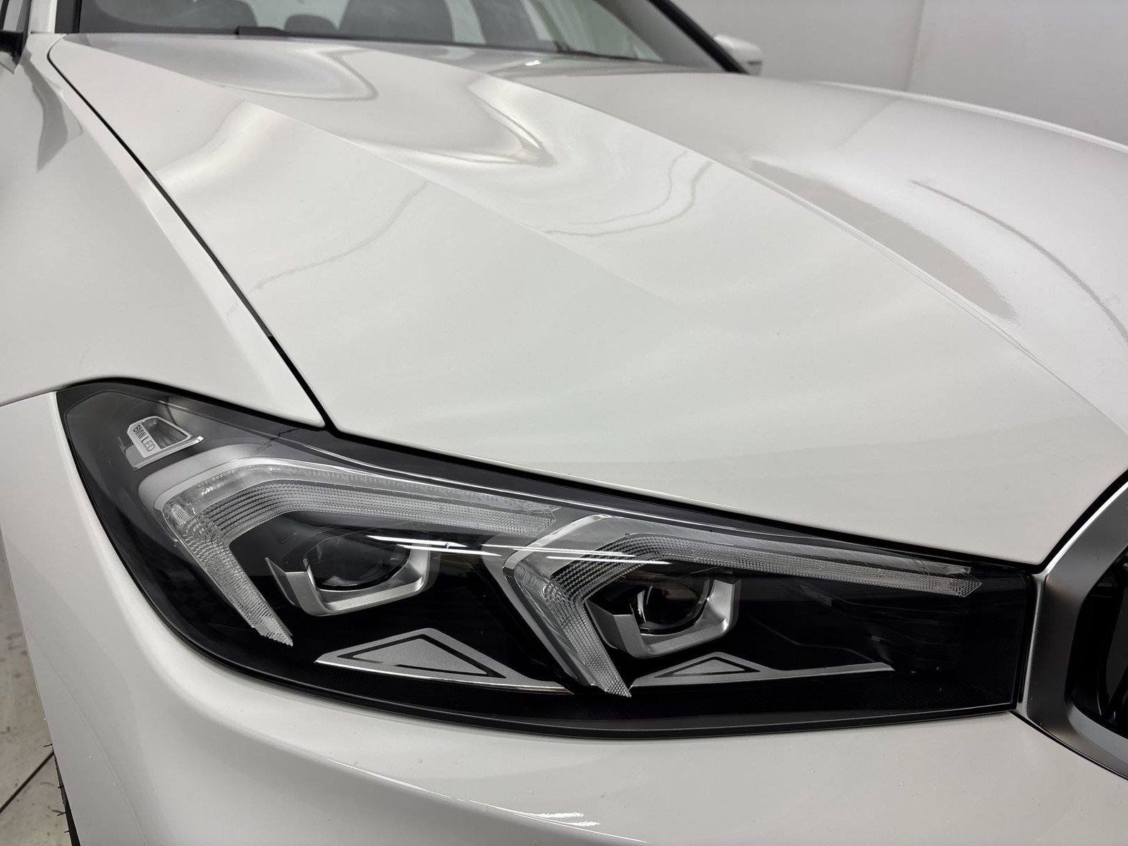 New 2026 BMW 330i Sedan w/ Convenience Package RWD image 18
