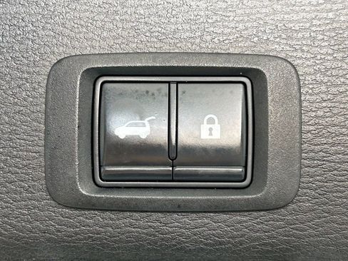 Used 2022 Mitsubishi Outlander SEL AWD/4WD image 16