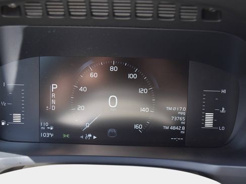 Used 2019 Volvo XC90 T5 Momentum FWD image 26