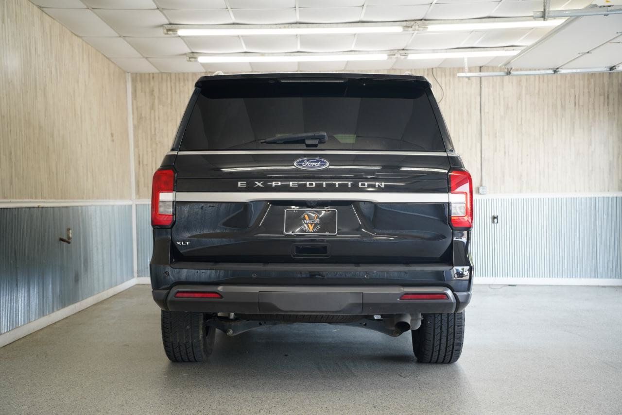 Used 2023 Ford Expedition XLT AWD/4WD image 8