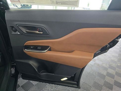 New 2025 Toyota Crown Signia Limited image 41