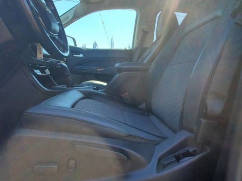 Used 2017 Chevrolet Colorado Z71 AWD/4WD image 21