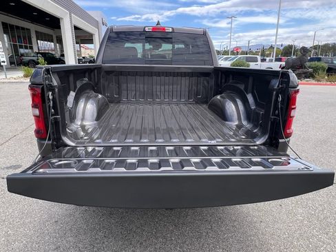 New 2026 RAM 1500 Express AWD/4WD image 19
