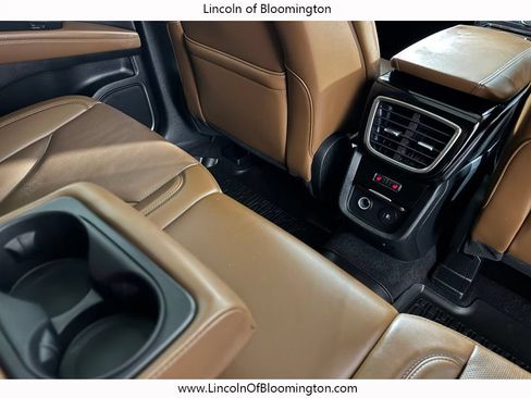Used 2023 Lincoln Nautilus Reserve AWD/4WD image 13
