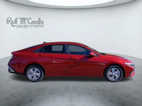 New 2026 Hyundai Elantra SE FWD image 6