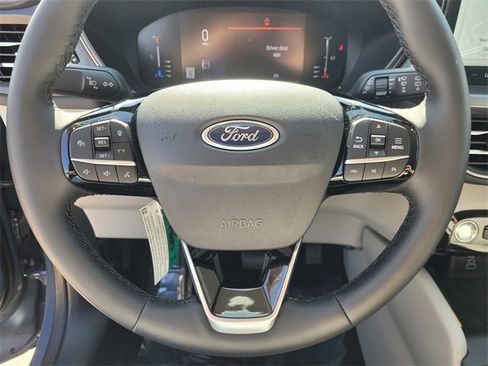 New 2024 Ford Escape SE image 16