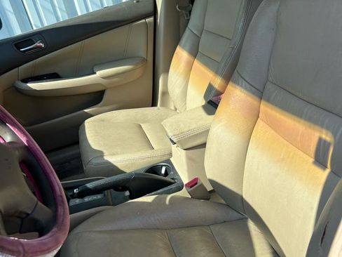 Used 2003 Honda Accord LX image 7