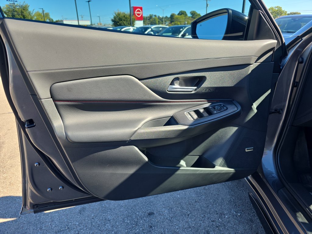 Used 2026 Nissan Sentra SR w/ SR Premium Package FWD image 19