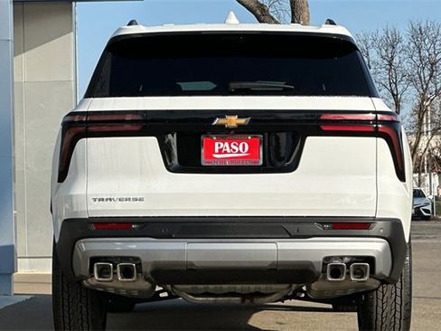 New 2026 Chevrolet Traverse LT image 6