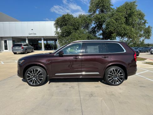 Used 2026 Volvo XC90 B6 Plus w/ Protection Package Premier AWD/4WD image 3