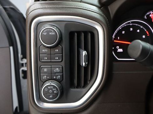 Used 2022 Chevrolet Silverado 2500 LTZ w/ LTZ Texas Edition image 16