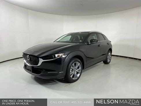 Certified 2025 MAZDA CX-30 AWD 2.5 S w/ Preferred Package image 3