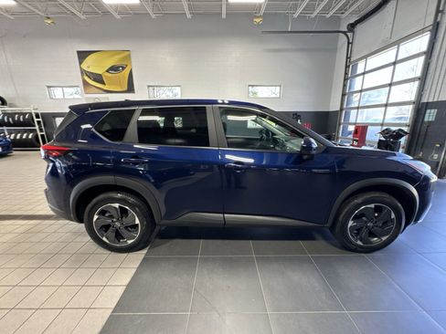 Certified 2024 Nissan Rogue SV image 42