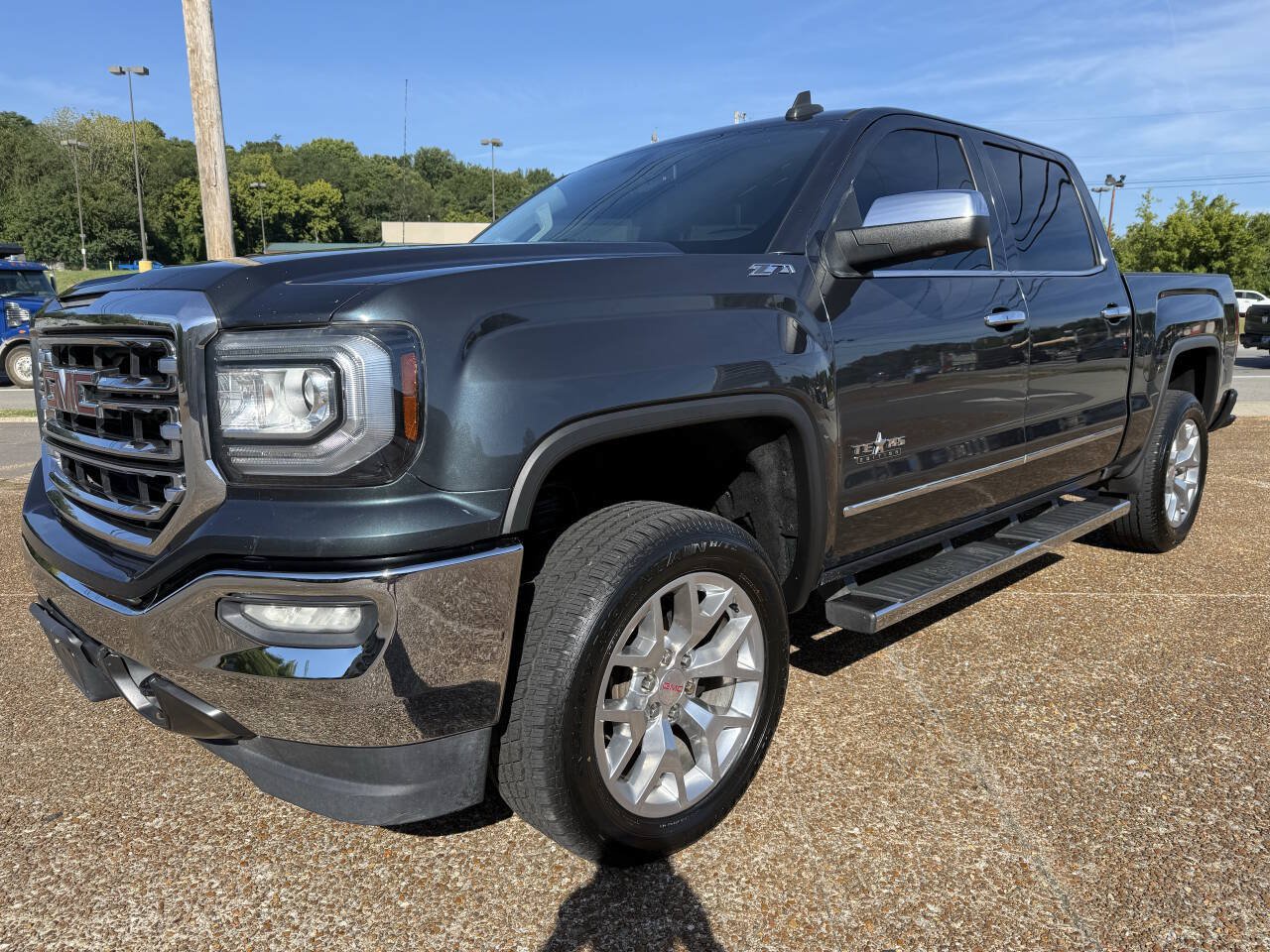 Used 2018 GMC Sierra 1500 SLT w/ Texas SLT Premium Package AWD/4WD image 1