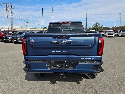 New 2026 GMC Sierra 2500 Denali Ultimate image 4