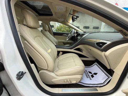 Used 2013 Lincoln MKZ FWD image 35