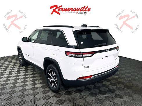 Used 2024 Jeep Grand Cherokee Limited image 5