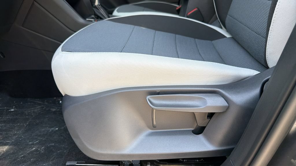 New 2026 Volkswagen Taos S FWD image 17