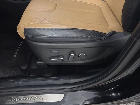 Used 2023 Hyundai Santa Fe Calligraphy AWD/4WD image 17