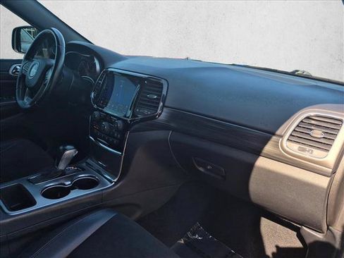 Used 2021 Jeep Grand Cherokee Laredo X AWD/4WD image 22