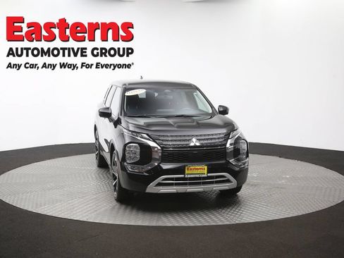 Used 2024 Mitsubishi Outlander SE AWD/4WD image 51