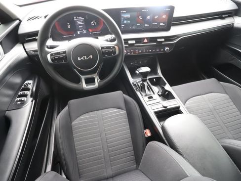 Used 2025 Kia K5 LXS FWD image 6