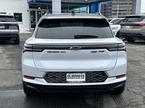 New 2026 Chevrolet Equinox EV RS image 3